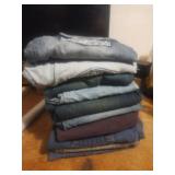 10 pairs of ladies jeans all in good condition