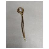 14k  Vanderbilt pin marked 14k (82)      .080 oz