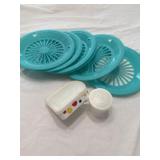 6 paper plate holders vintage Wonder Bread