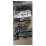 Barkan 13"-43in TV wall mount full motion