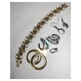 Unmarked vintage jewelry missing pieces