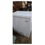 Holiday 5cu ft freezer chest