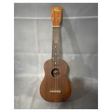 Rogue RU-12 soprano ukulele