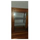 Small 2 shelf display case 14x10x20in