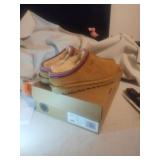 Women's Uggs Size 8
