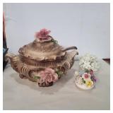Floral soup tureen and 2 porcelain flower