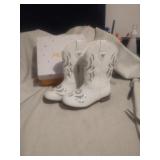 Motasha Kids White Cowboy BootsSize 12,very