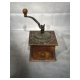 wooden coffee grinder / mill