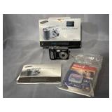 Samsung Digimax S700 digital camera with SD card,
