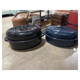 2 enamelware roasting pans with lids