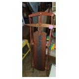 Yankee clipper snow sled with metal frame