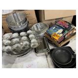 aluminum bakeware, bundt pans, tart molds,