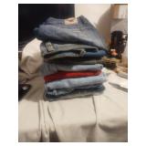 10 pairs of jeans all in good condition