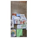 Pot holders , decorative kitchen towels and hand