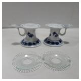 Zwiebelmuster candle holders and 2 glass wax