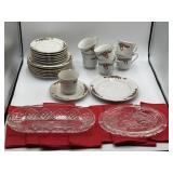 Fine China Poinsettia & Ribbon pattern w/ 2 g