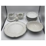Seyei Fine China in the "Baronet" pattern 14 pcs