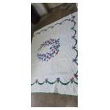 Quit style floral pattern blanket (has stains)