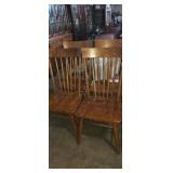 4 matching wooden dinning chairs
