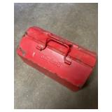 Gleptosil metal tool chest