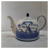Blue delft teapot 6.5in
