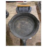 Cast iron skillet and Bacon Press