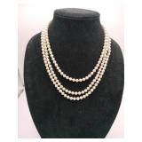 3 strand faux Pearl necklace