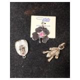 3 silver pendants frog fire hat four-leaf clover