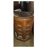 Round side table with storage 18x22in