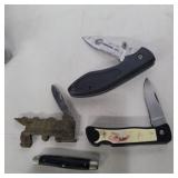 4 pocket knives