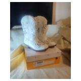 Motasha Kids White Cowboy Boots Brand New In