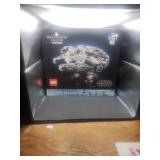 Lego Millenium Falcon Star Wars#75375. 921