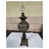 Antique electrified parlor oil lamp (works).