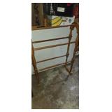 Wooden quilt rack