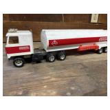 Ertl Conoco Tractor and Trailer 18" x 5" x 3"