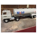 Ertl Mobil Oil Truck 21? x 7? x 5?