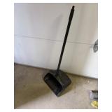 Plastic Standing Dust Pan