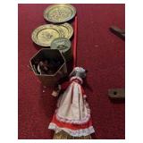 Decorative plates, 45 vinyl, albums, decorative