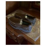 Pair of new Dr. Scholls size 8, slip on shoes