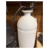 2 Gallon Lawn And Garden Sprayer