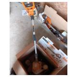 Works weedeater, batteries and chargers