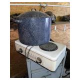Large  speckled enamelware pot with lid  and