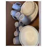 Corelle Country Cottage 8 bread dishes, Dishes 8