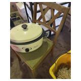 Neeco 6 quart oven roaster and chair