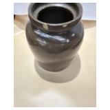 Brown Stoneware Crock 6ï¿½x10ï¿½