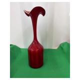 Art Glass red base hand blown 15ï¿½x5ï¿½