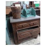 Wood side table, missing Knobs 30'Wx17'Dx29'H