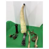 Cow Horn marked 'Astenturm 842m' , Square Head