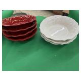 Pioneer Woman Paige Soup Bowls 7 total Red and
