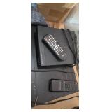 Dvd and cd player with remotes